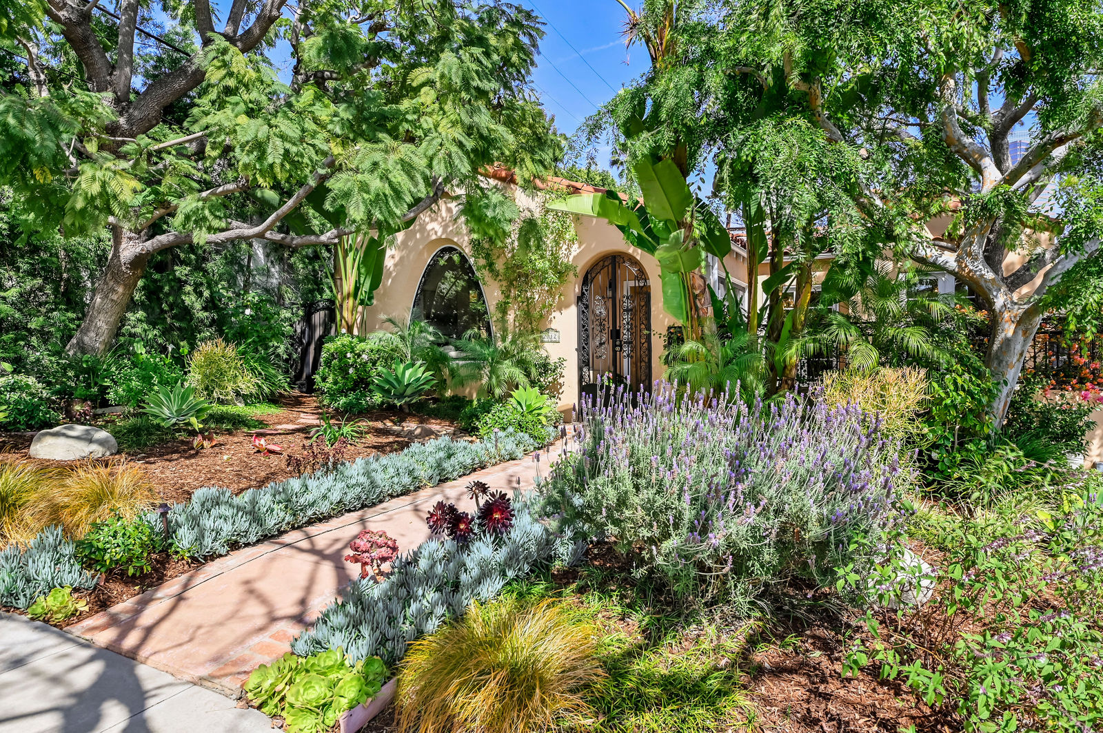 2112 Kerwood Ave by The Luxury Level