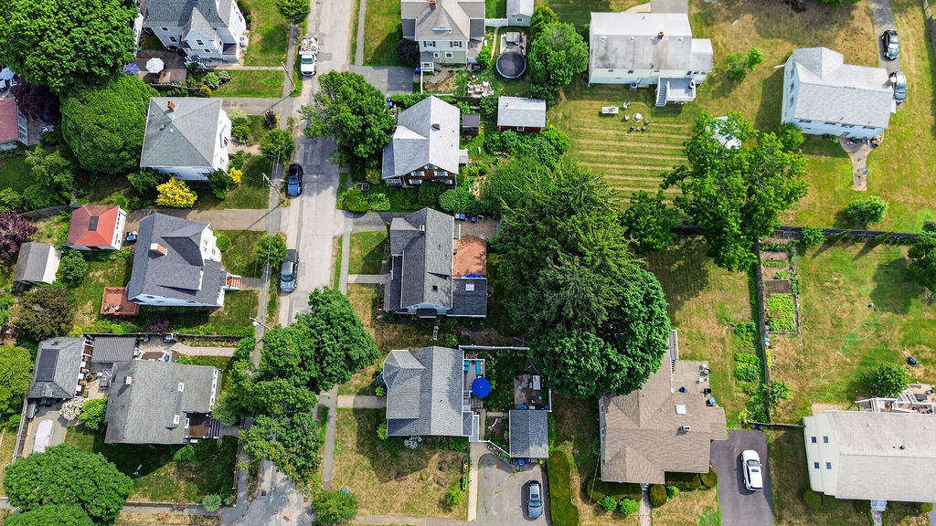 Real estate exterior photography, Reading MA