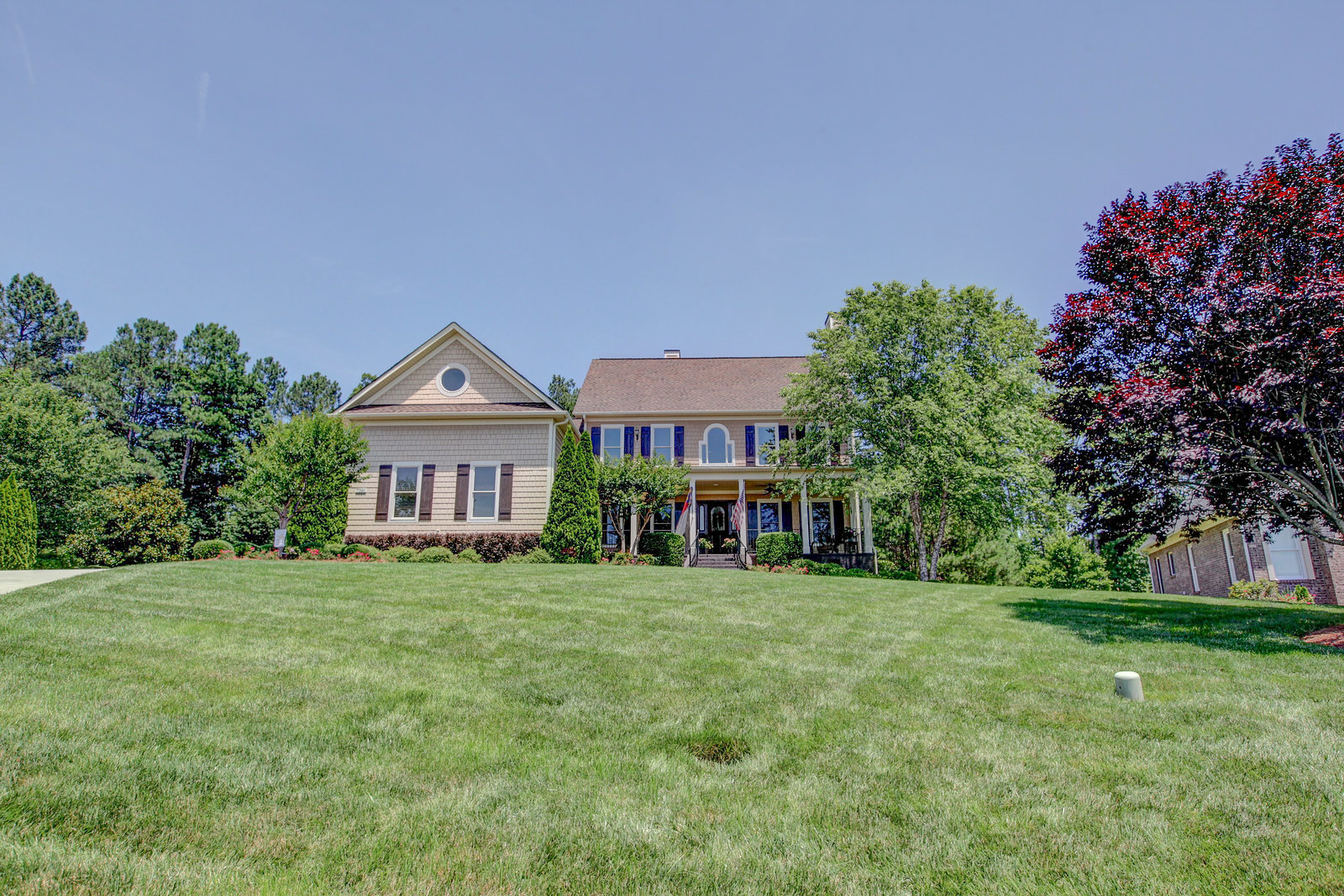 7391 Thornblade by Strauss Studios