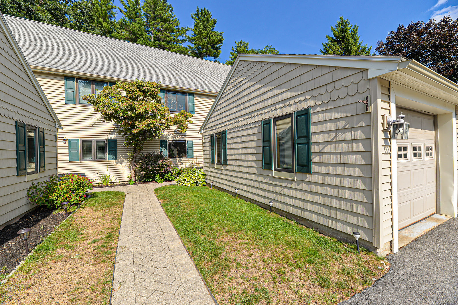 Hampton Towne Estates by Realty Shots of NH