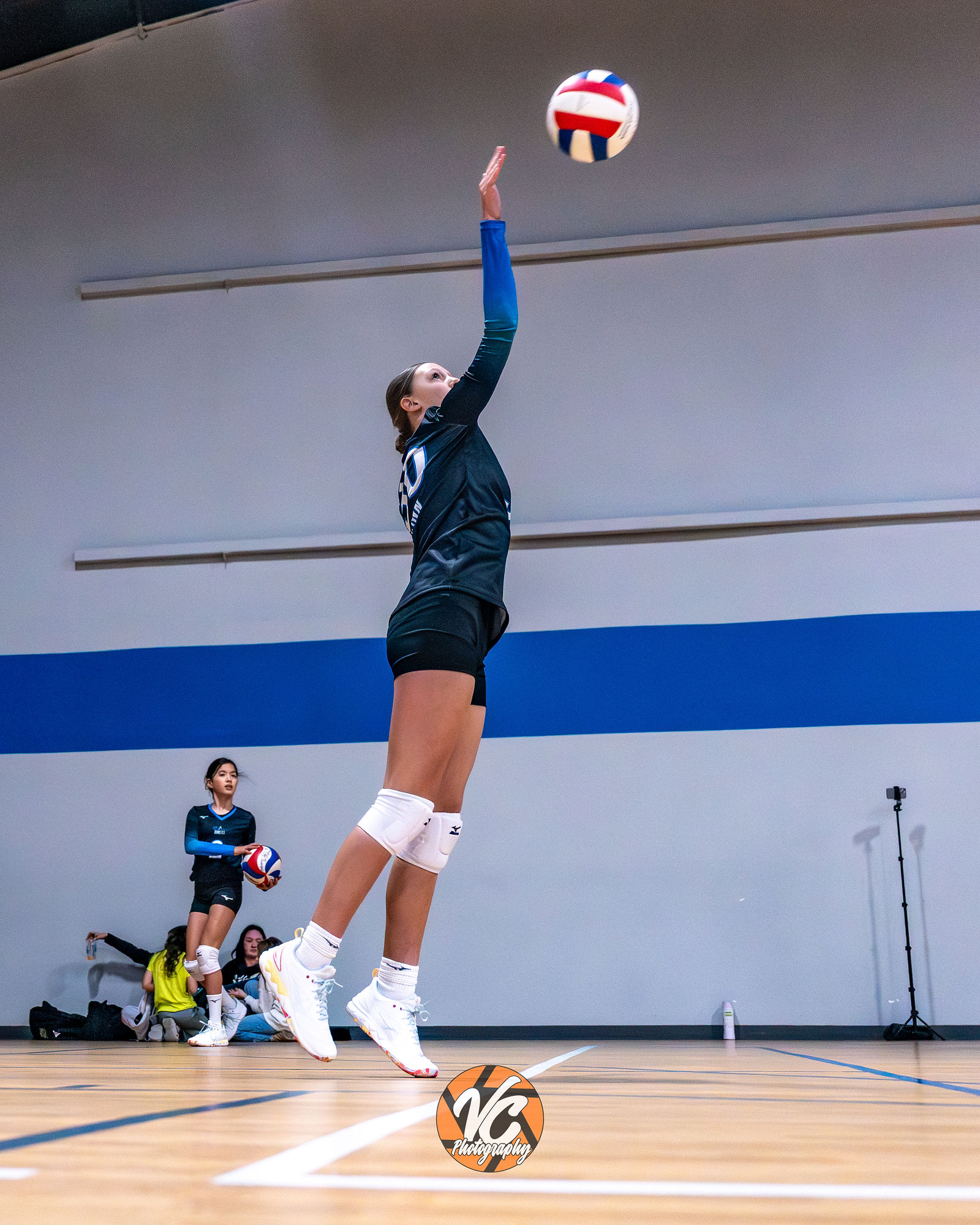Buda volleyball action photography for CTX 12U Mizuno club athlete