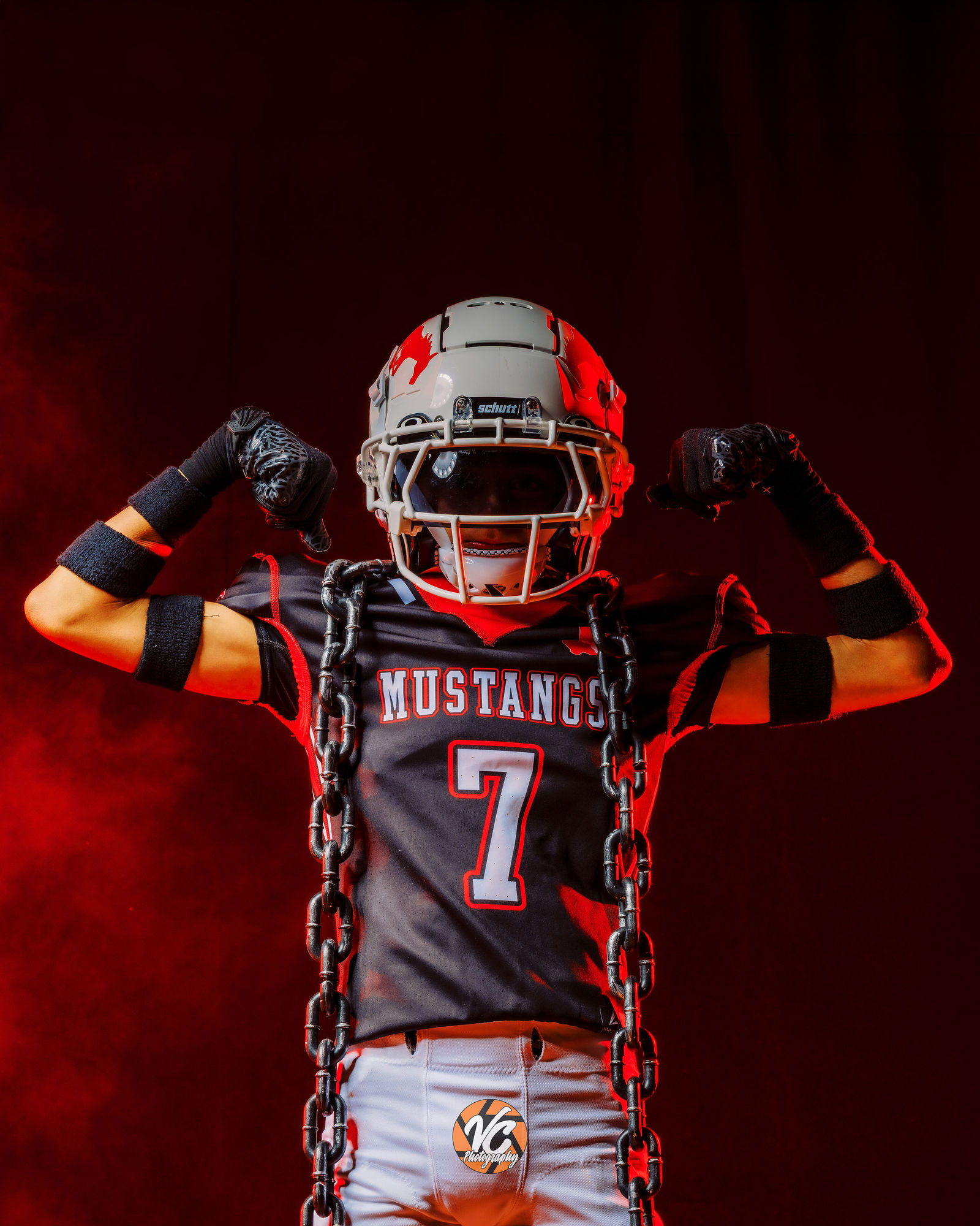 Dahlstrom Middle School football portrait photographed by Buda sports photographer VC Photography
