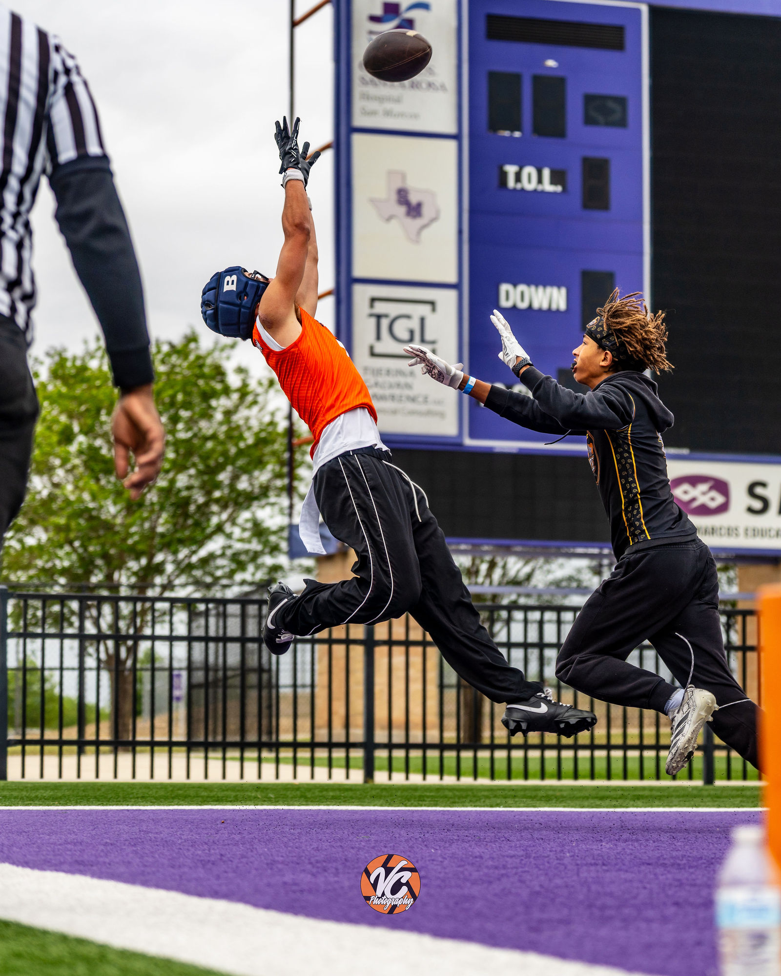 Austin area 7v7 football action photography by VC Photography