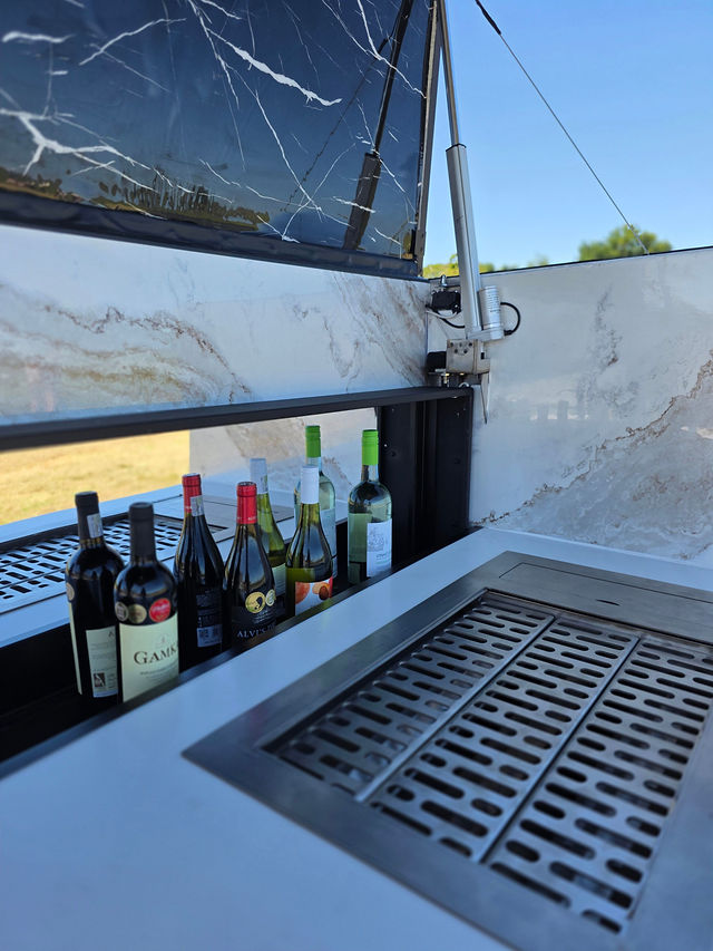 Outdoor kitchens — The Rover (5)