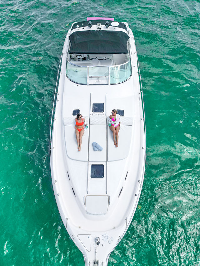 50FT Sea Ray Yacht – “Markets Closed” — photo