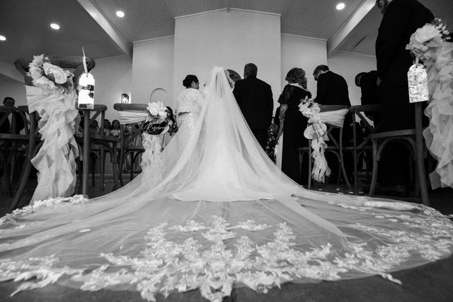 Liz + Cole — UnityREEL photography connected with RoseBridge Estate