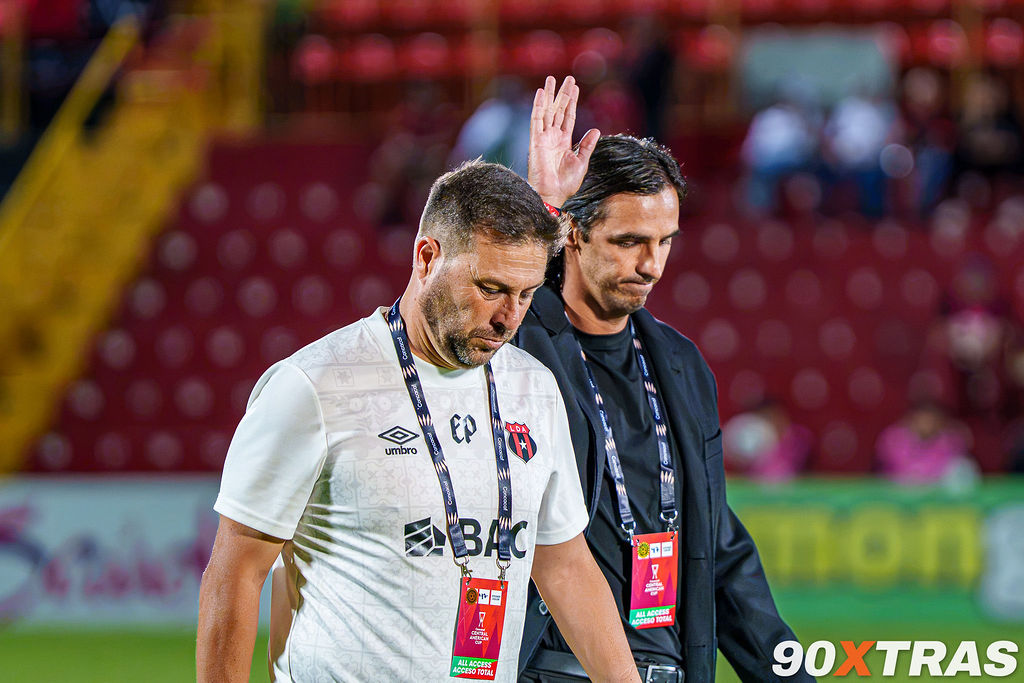 Alajuelense vs Marathón, photo 4 of 12