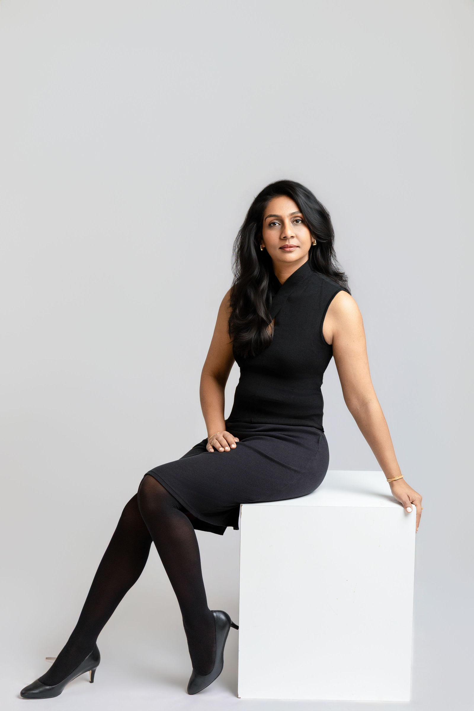 Meena Photo Studio — professional headshot photographer Sammamish WA