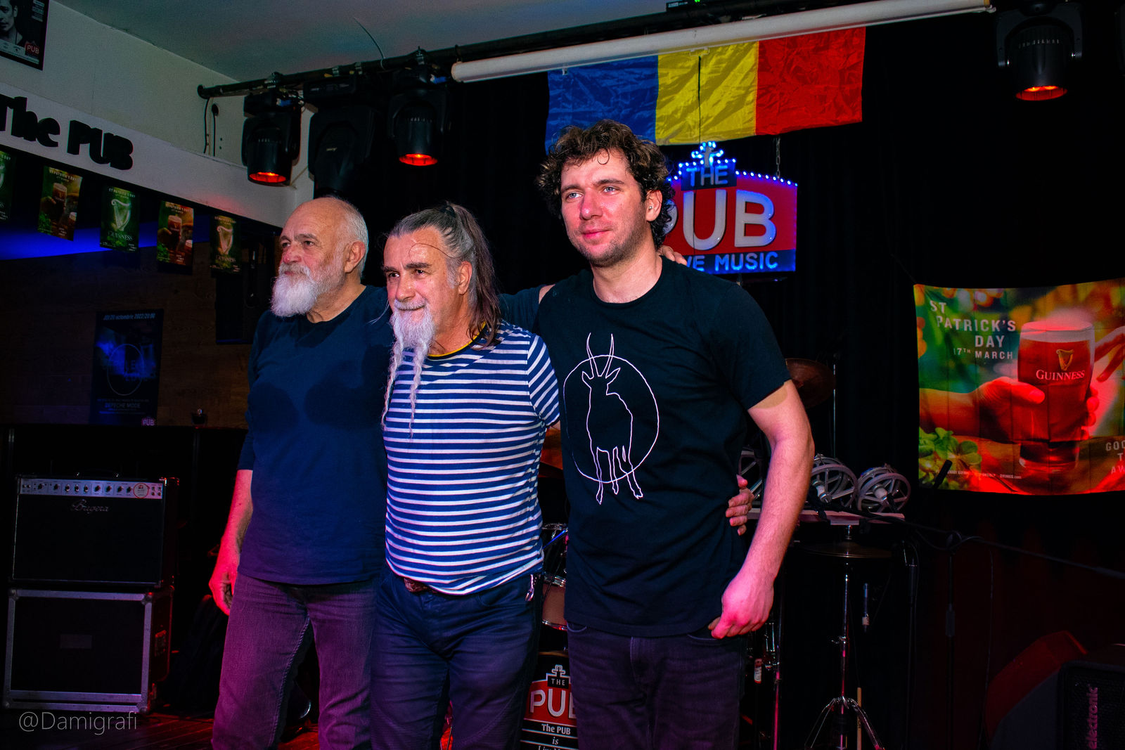 Timpuri Noi concert bucuresti - band rock live performance