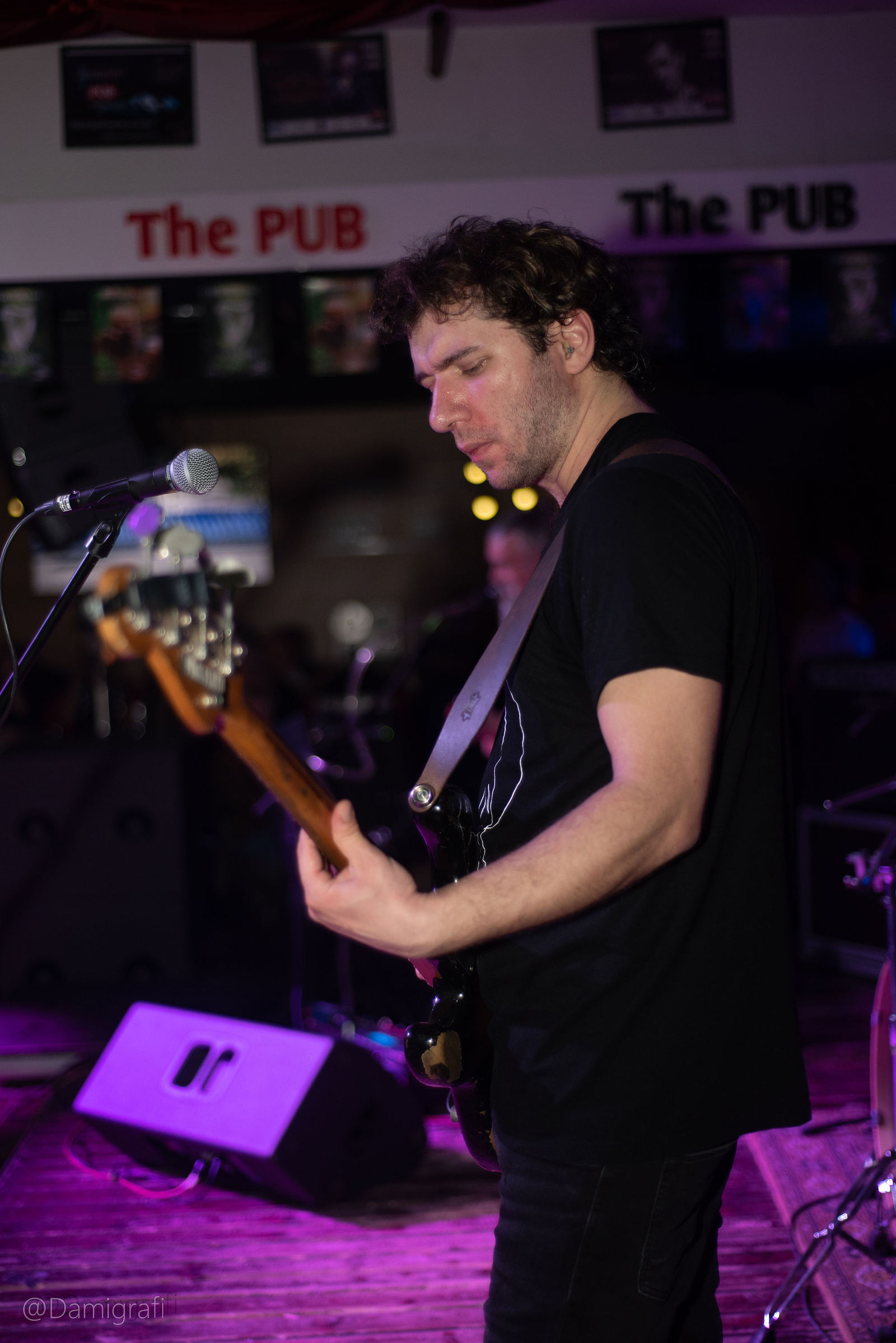 Timpuri Noi live performance - muzica rock romaneasca