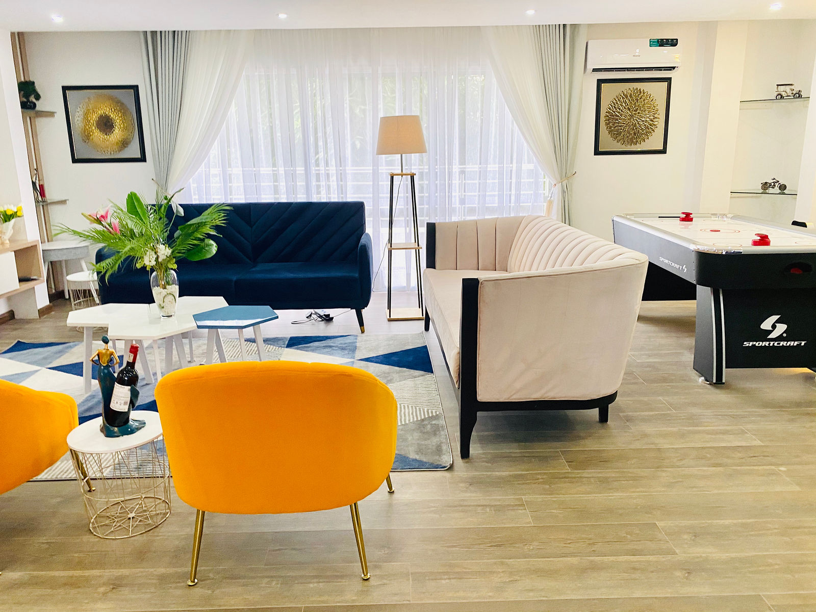 CHELSEA 1677 MAYFAIR APARTMENT IN VI by Shortlethomes