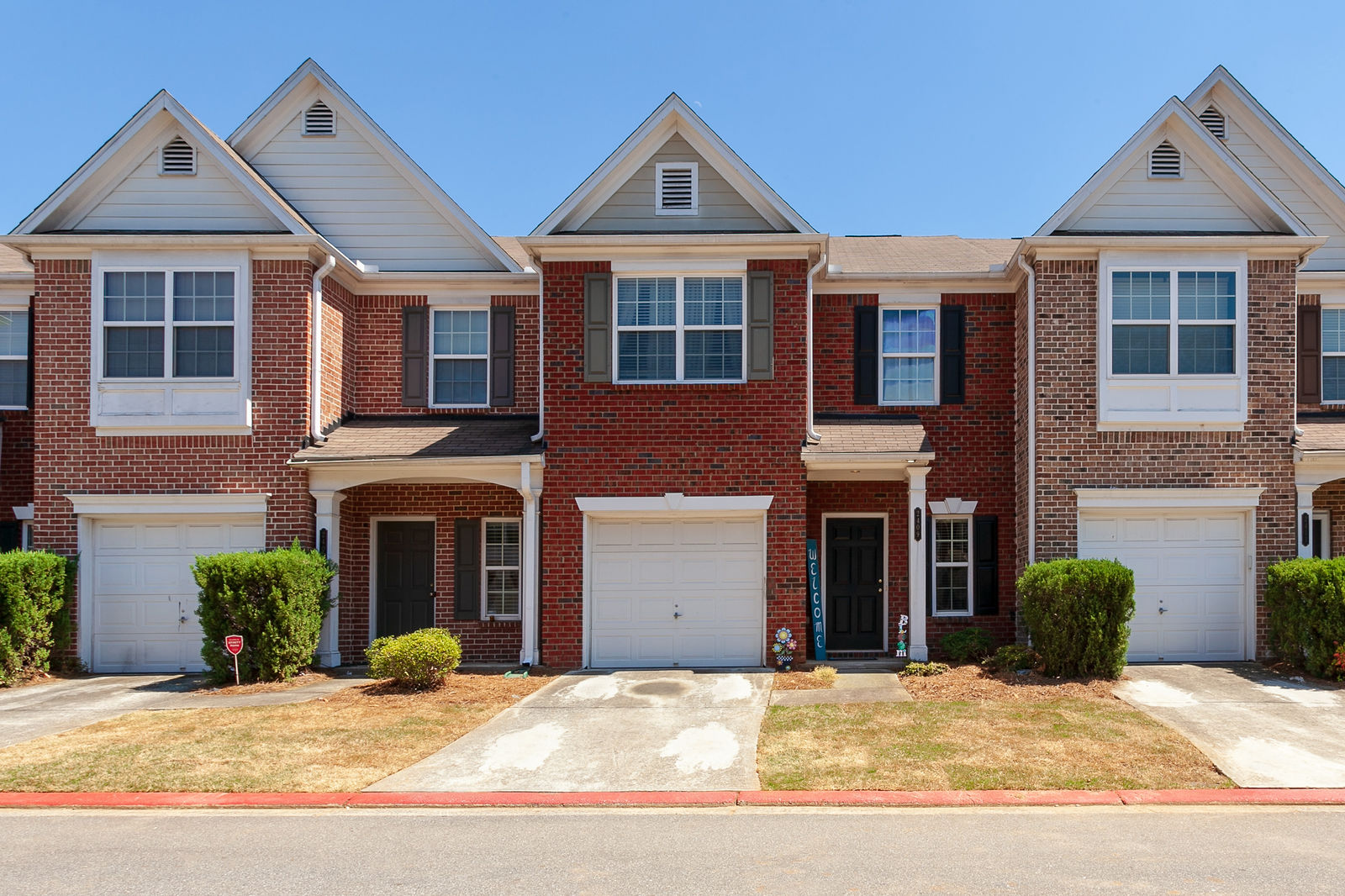 2409 Heritage Park Circle NW, Kennesaw, GA by Curb Appeal Photography