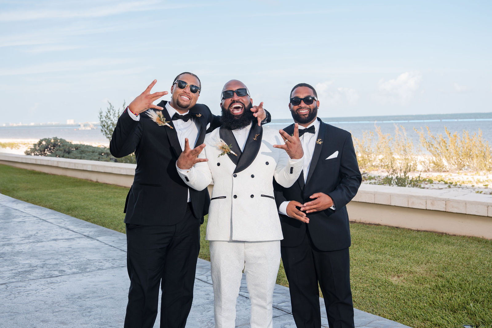 Wedding at Moon Palace Cancun photographed by Arch Wedding Studio