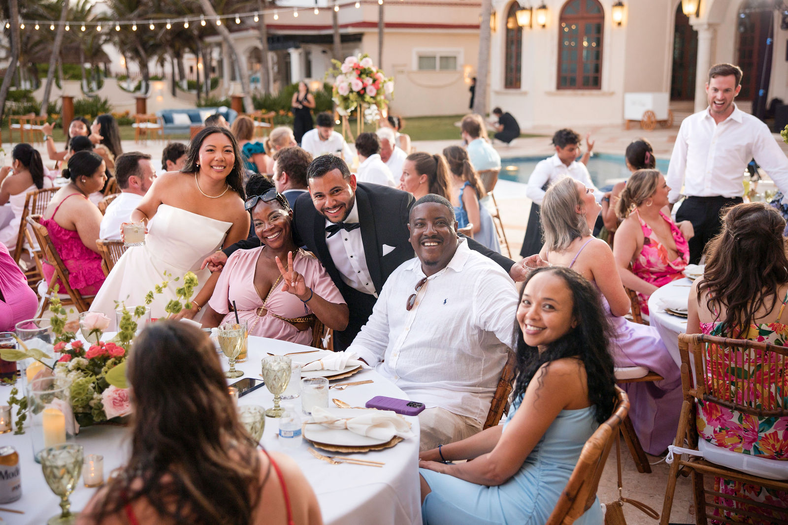 Wedding at Villa La Joya photographed by Arch Wedding Studio