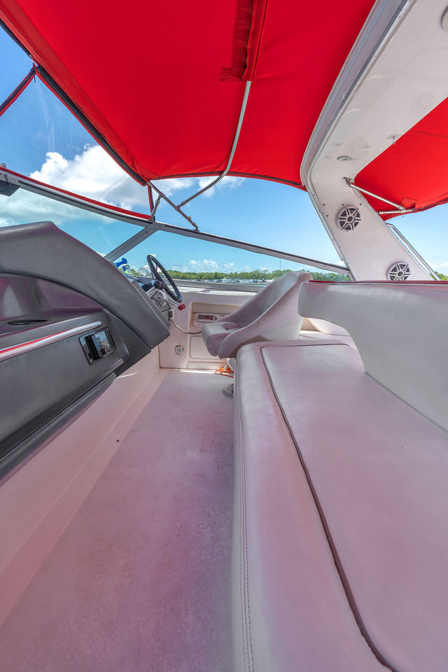 55FT Sea Ray Yacht – “Stocks N’ Blondes” — photo