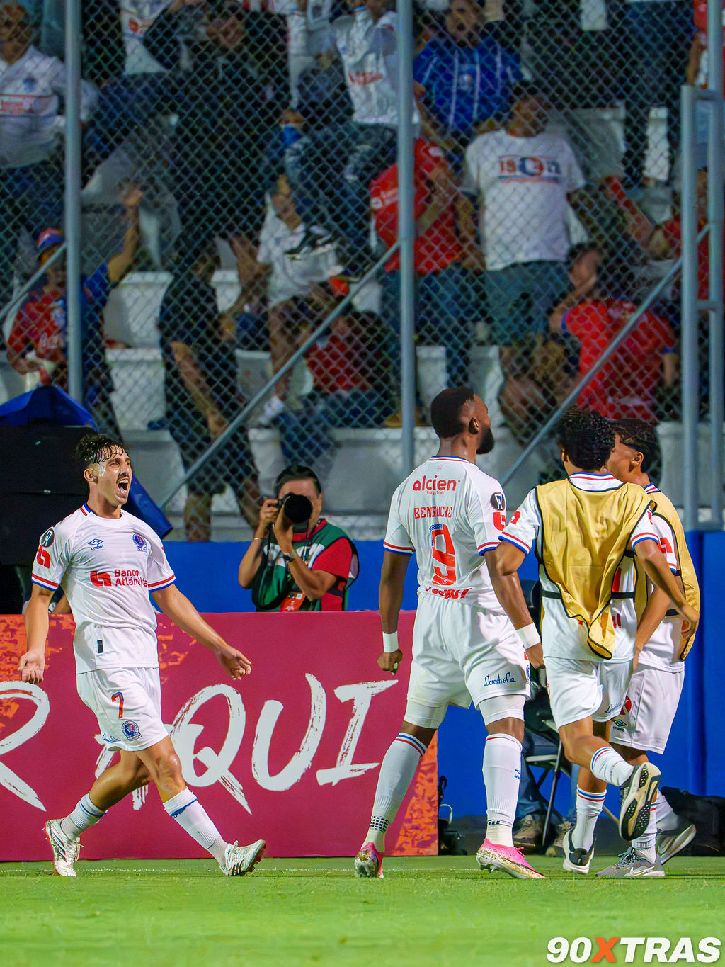 Olimpia vs Saprissa, photo 8 of 12