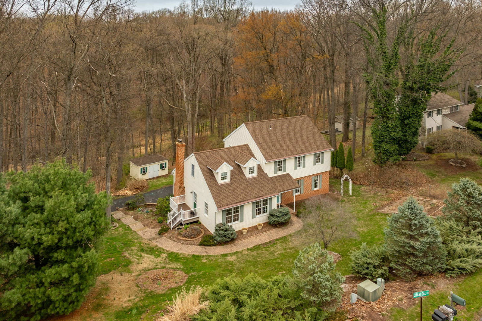 5 Charcoal Lane, Mohnton by Kline, Kreider & Good Auctioneers