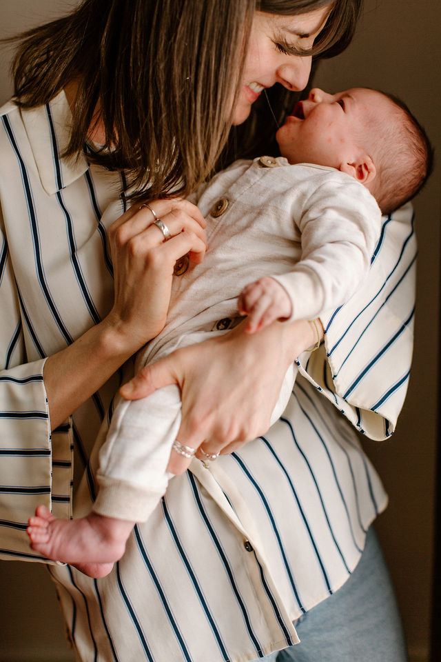 Séance photo grossesse et nouveau-né n° 26 – Rose Fushia Photographie, photographe maternité et bébé à Toulouse