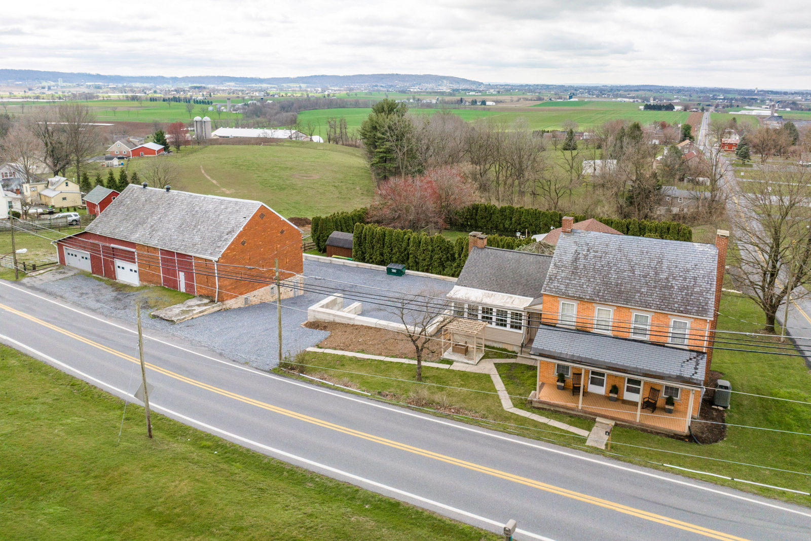 5 E. Queen Street, Stevens by Kline, Kreider & Good Auctioneers