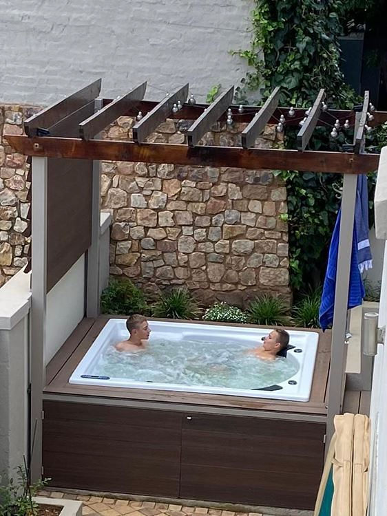 Decking — Decking & bomas (1)