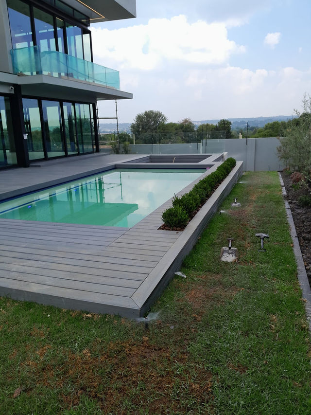 Decking — Decking & bomas (16)