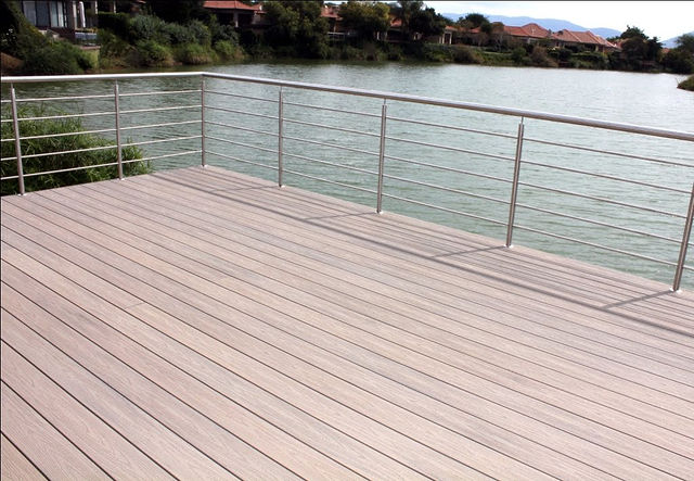 Decking — Residential (19)