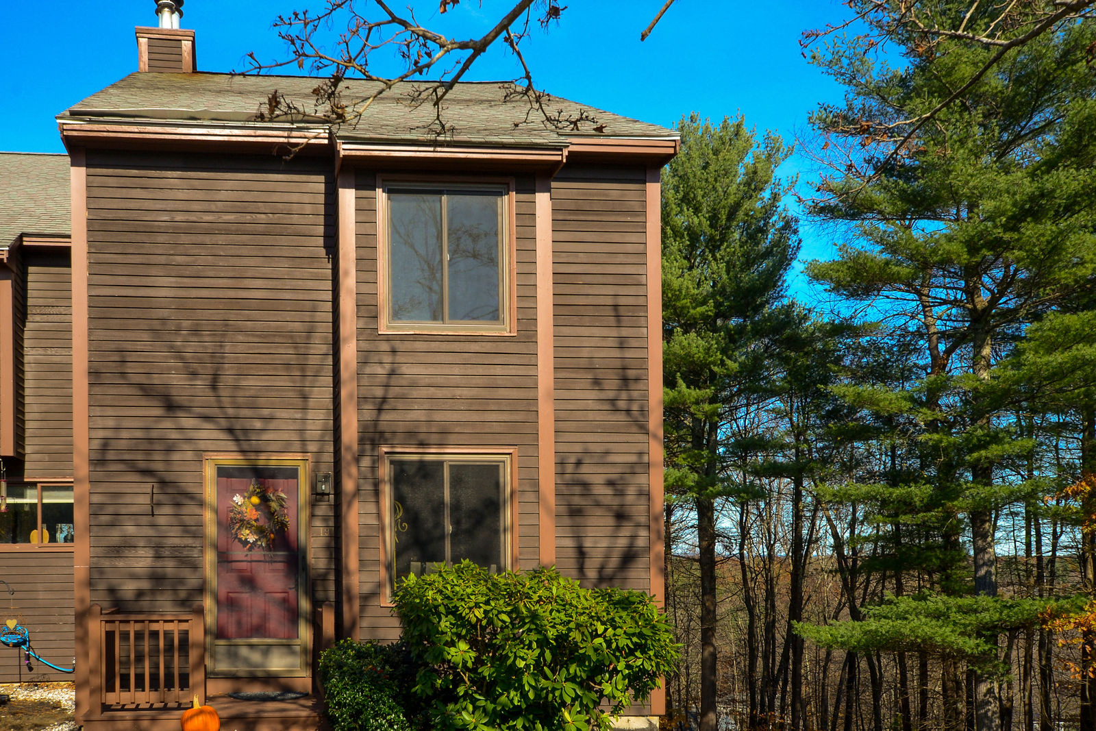 Thornhill Road by Realty Shots of NH