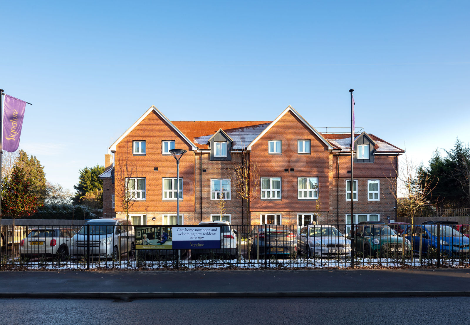 Signature Senior Lifestyle, Farnham Common PRP Architects / Beard Construction by Fotohaus