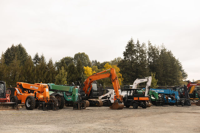 Daily Machinery equipment yard photograph; illustrative image for a demo listing