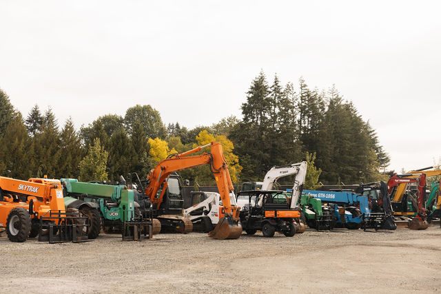 Daily Machinery equipment yard photograph; illustrative image for a demo listing