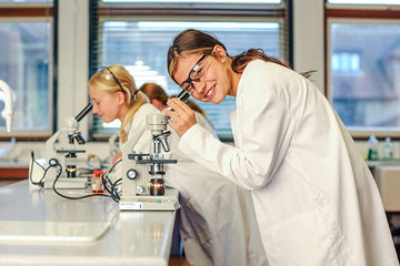 StChrisSeniorSchoolScience-17.jpg