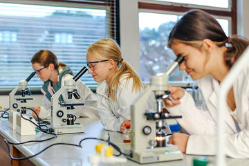 StChrisSeniorSchoolScience-11.jpg