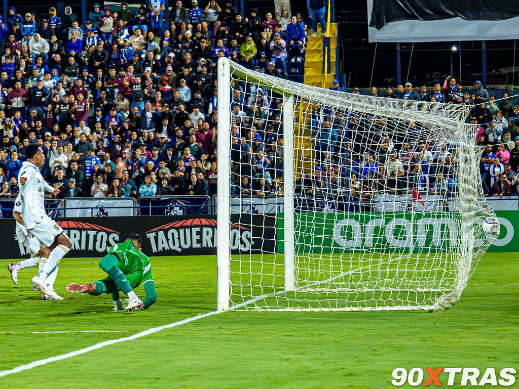 Cartaginés vs Saprissa, photo 9 of 12
