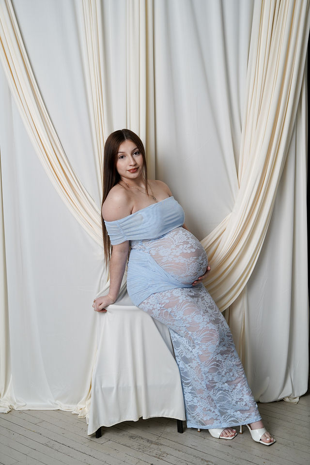 Briseida — flowing dress maternity portrait