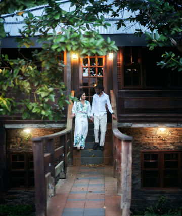 Couple portrait at San Salvador by Karimah Clinton Media
