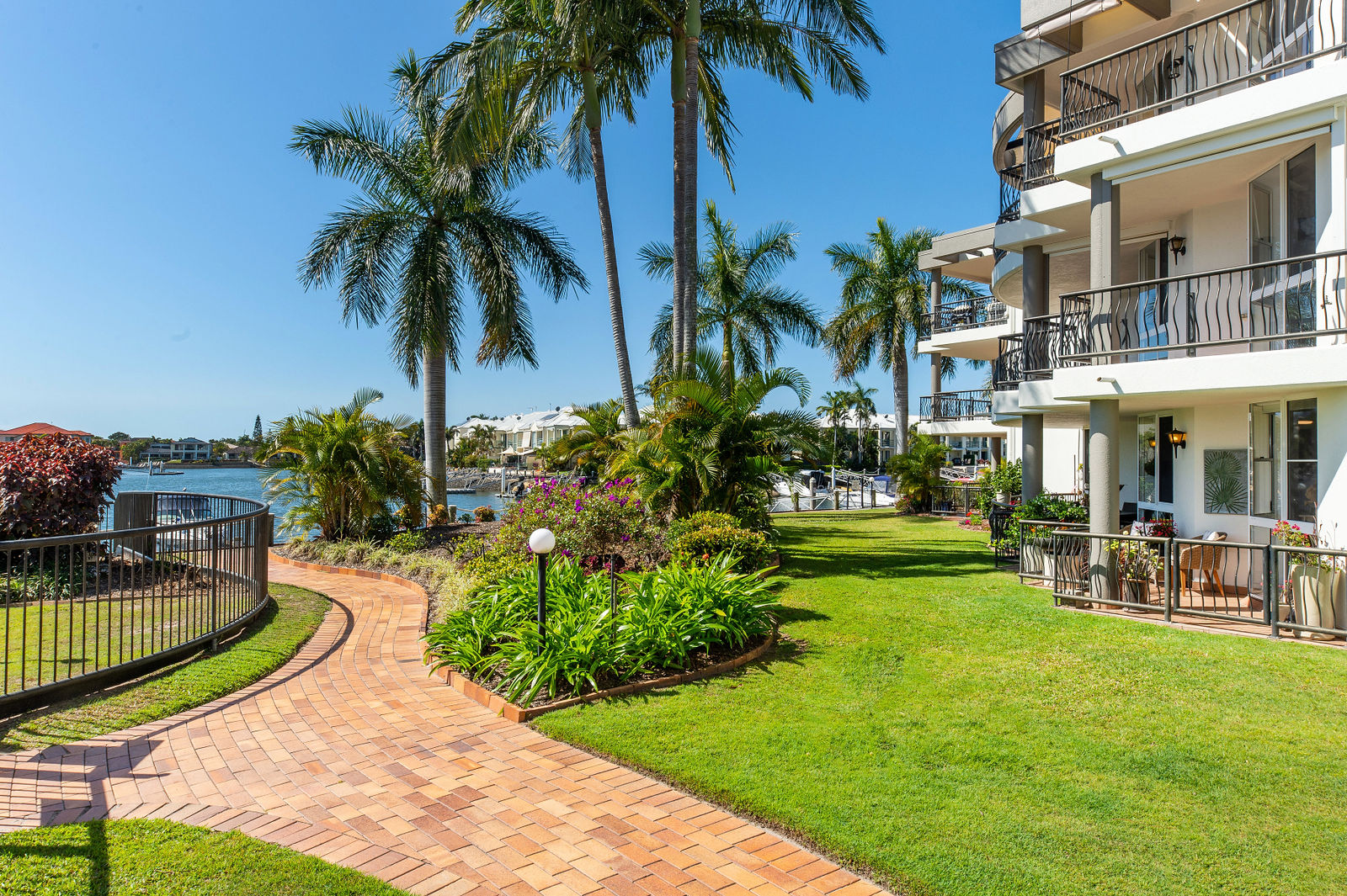 10/41 Broadwater Street Runaway Bay, QLD, Australia by Rezolution