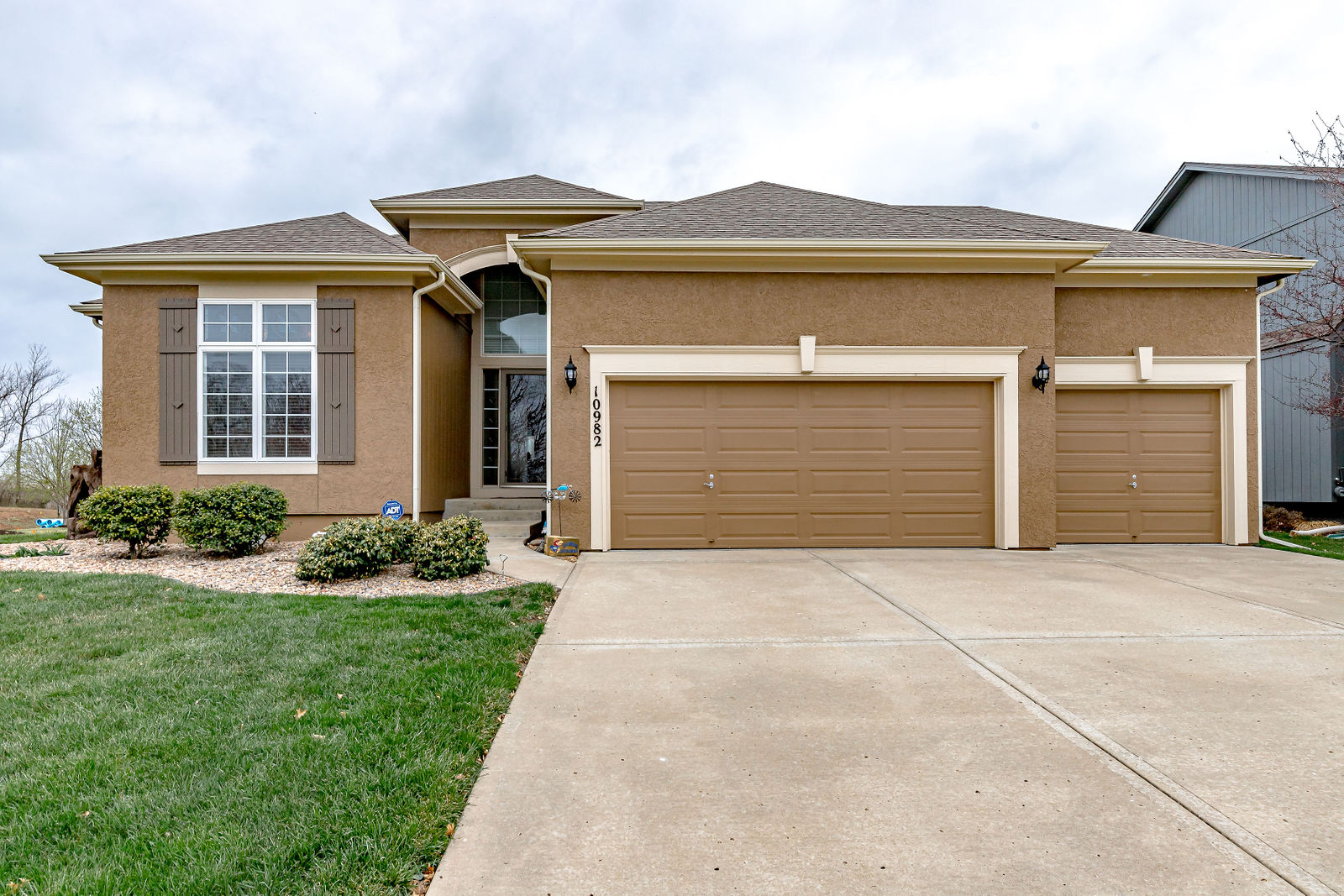 10982 S Emerald St by KC Home Photography