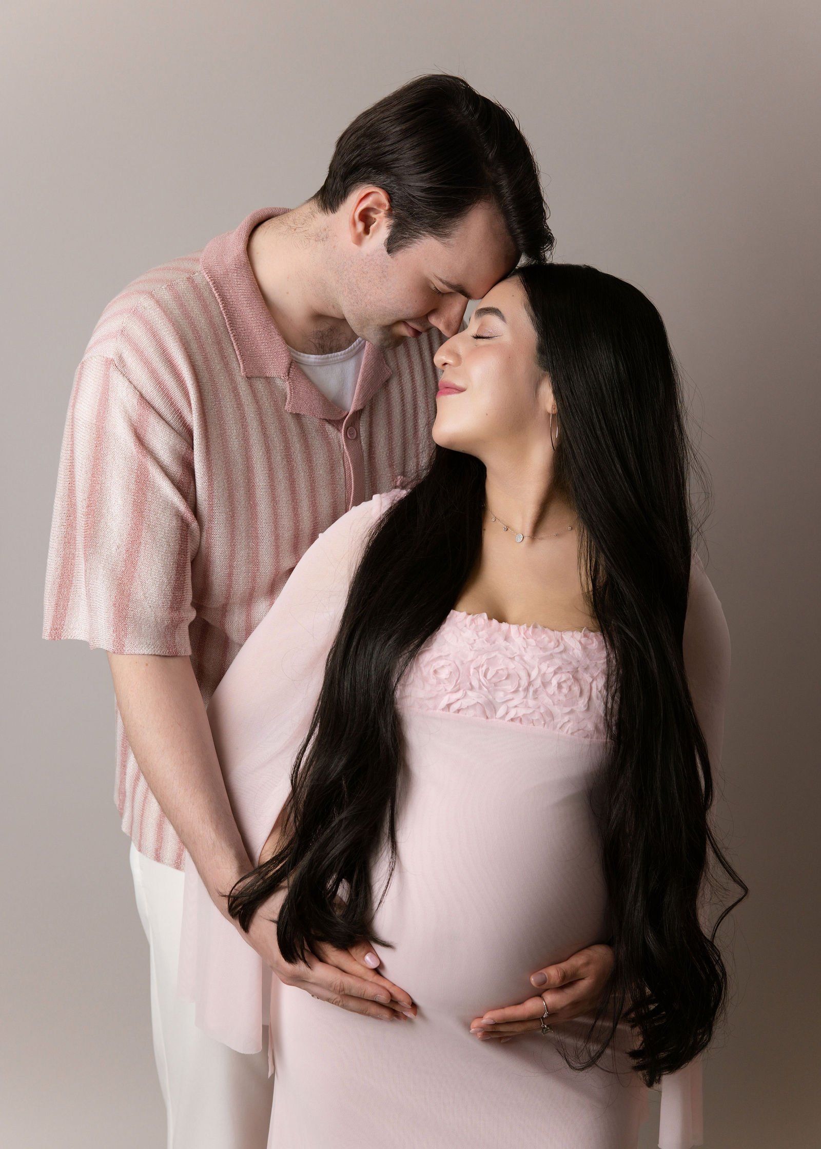 Elegant maternity photos in Layton studio
