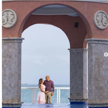 Architectural couple portrait at Shorelands by Karimah Clinton Media