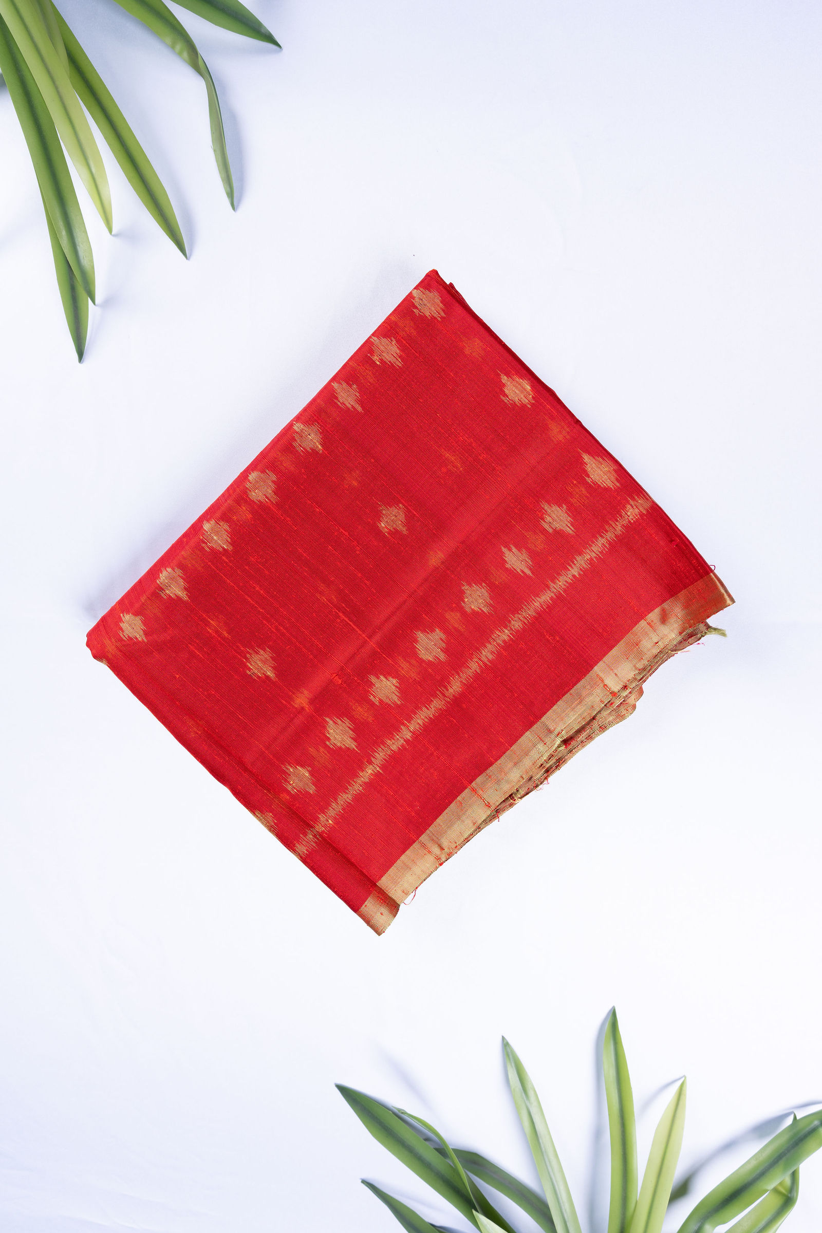 Scarlet Raw Silk Chevron & Lattice Heritage Saree Pure silk sarees online in India | Kandangi Sarees — Handpicked Sarees