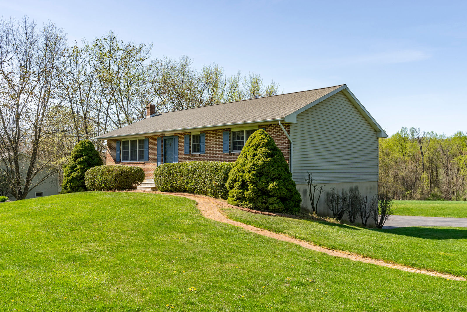 3280 Colebrook Road, Elizabethtown by Kline, Kreider & Good Auctioneers