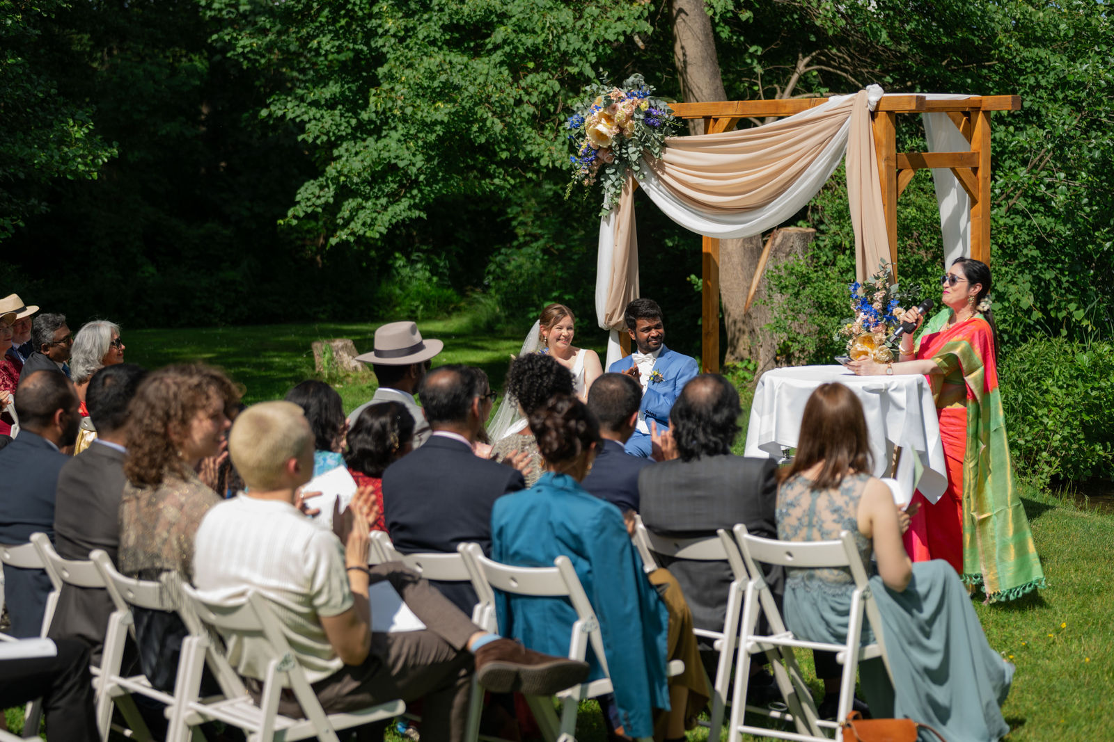 Hochzeitsfeier im Café Wildau am Werbellinsee, Hochzeitsfotograf Berlin
