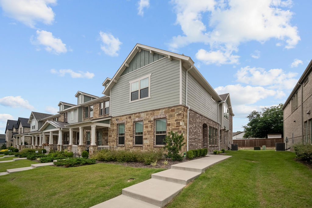 2622 Settlers Place, Garland TX