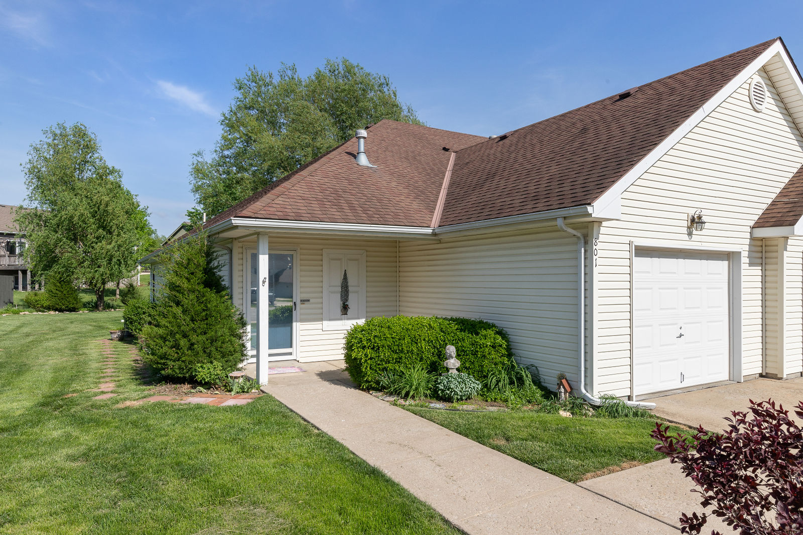 801 S Juniper Ter by KC Home Photography