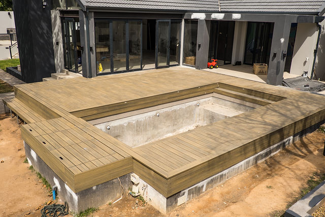 Sliding deck pool covers — Durbanville (1)