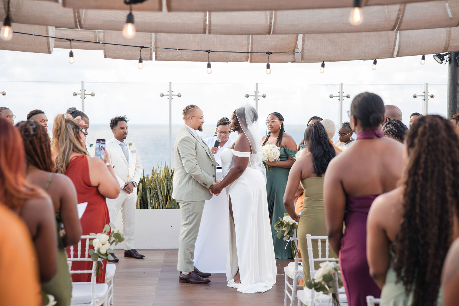 Wedding at Royalton CHIC Cancun photographed by Arch Wedding Studio