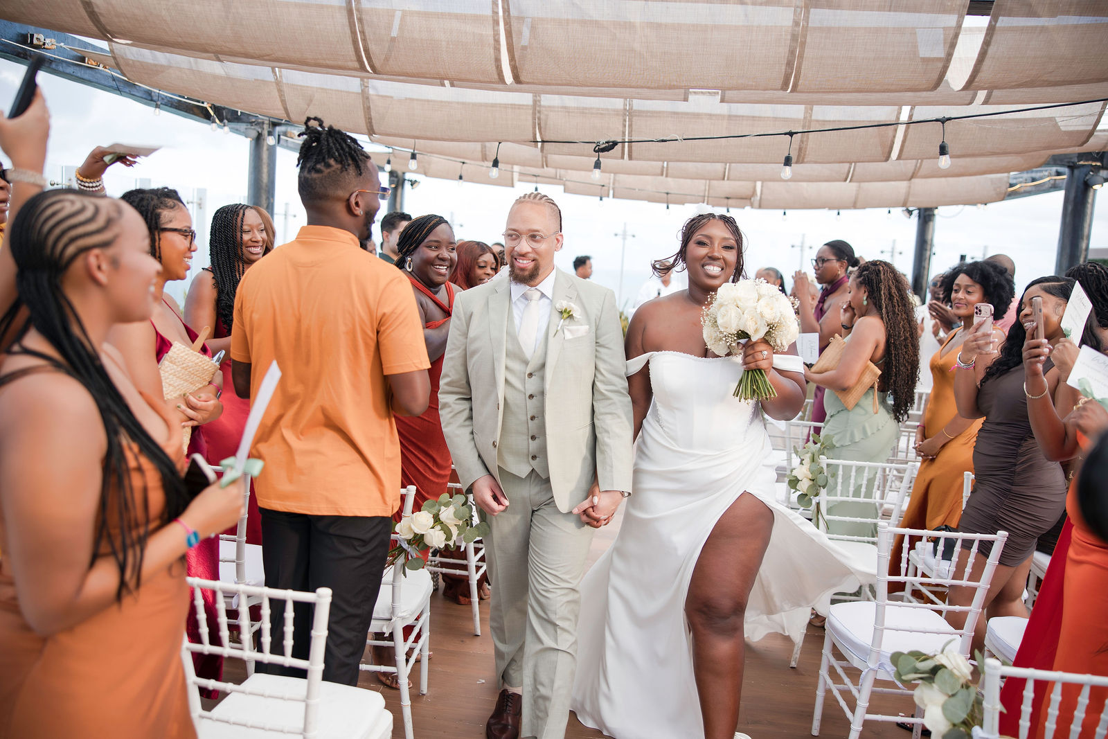 Wedding at Royalton CHIC Cancun photographed by Arch Wedding Studio