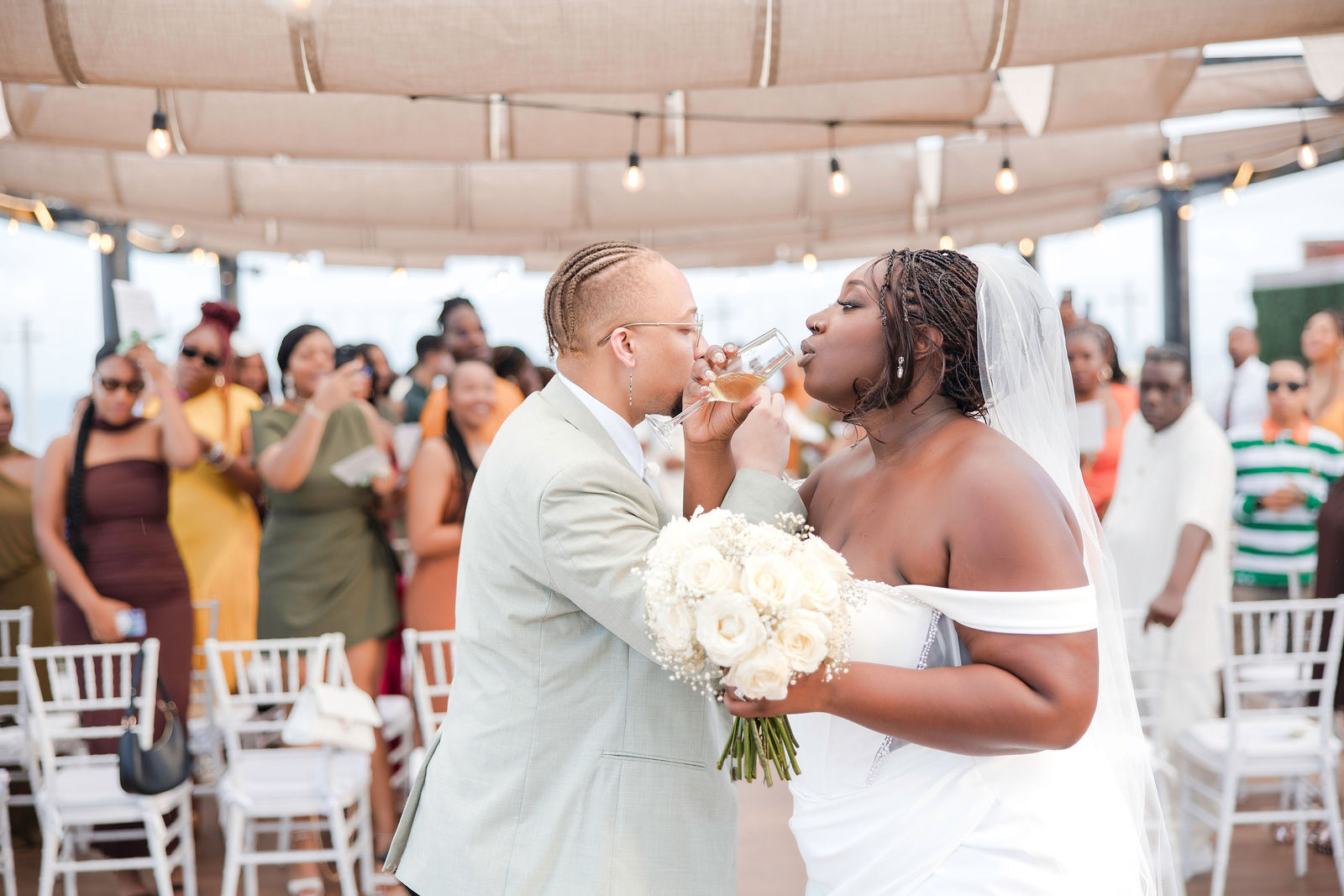 Wedding at Royalton CHIC Cancun photographed by Arch Wedding Studio