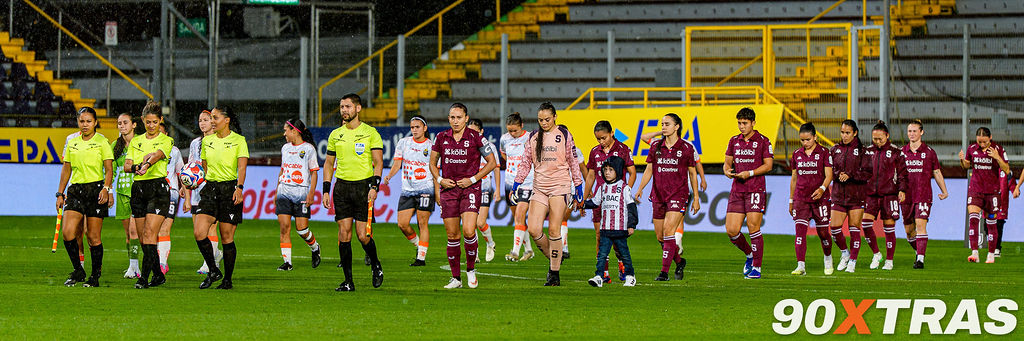 Saprissa vs Dimas, photo 7 of 12