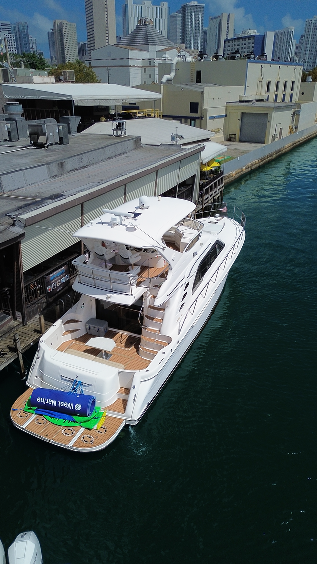 65FT Flybridge Sea Ray Yacht – “Distraction II” — photo
